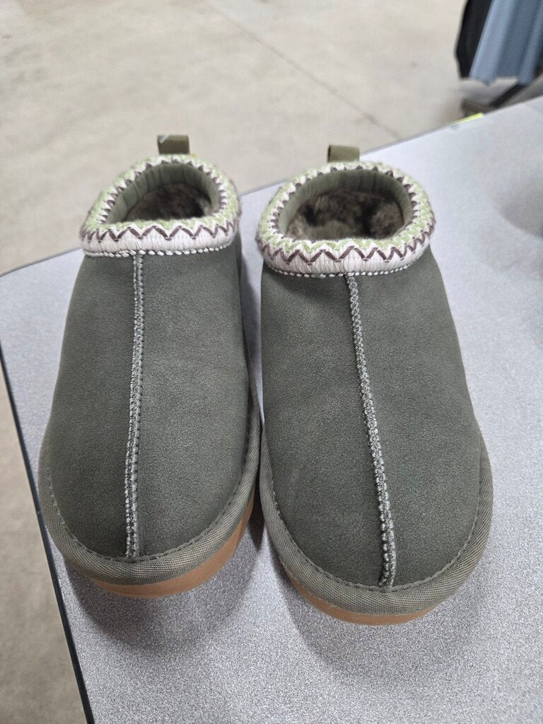 Dream pairs slip on shoes sz 6