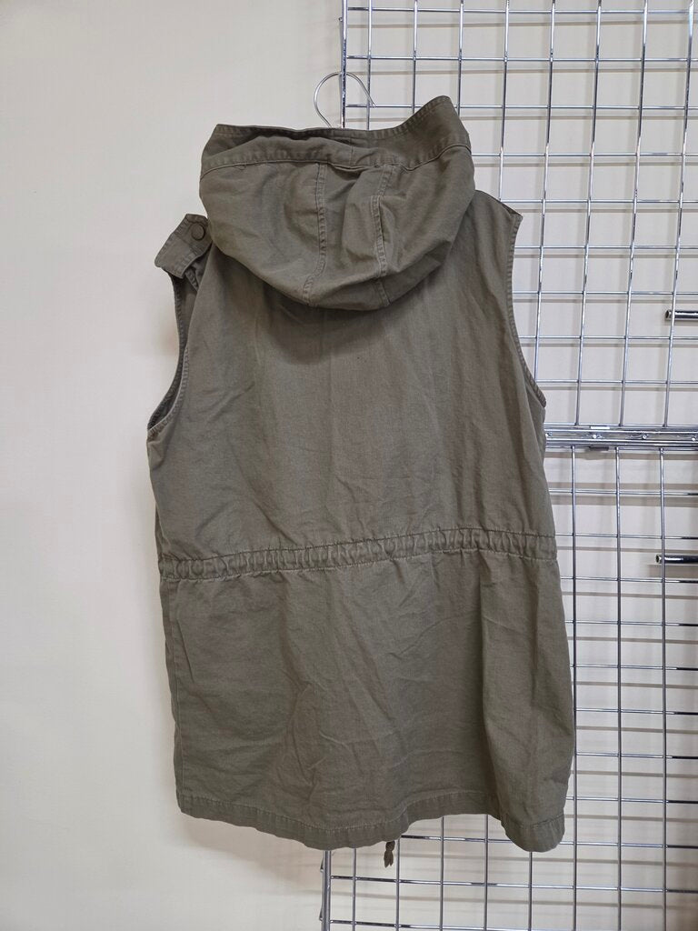 Zenana Sleeveless Zip Vest sz S