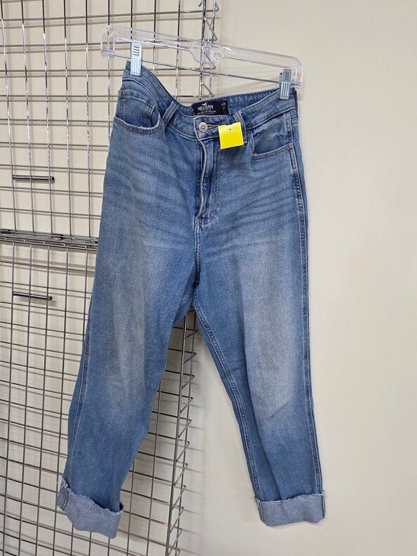Women's Hollister Ultra High Rise Mom Jean sz 29