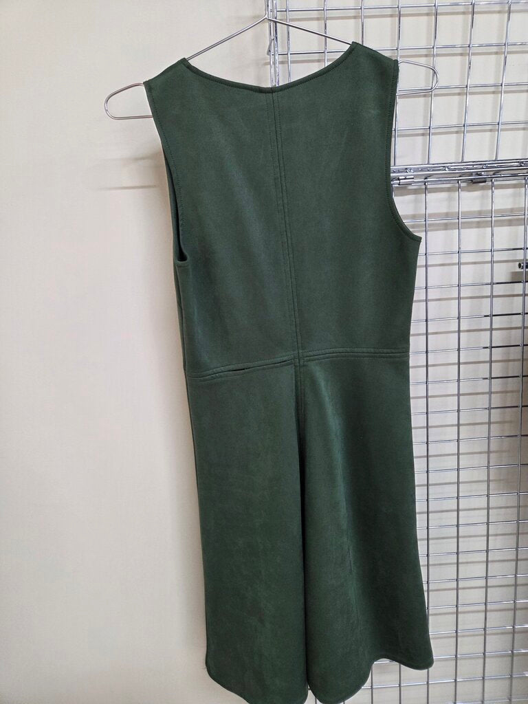 Agnes & Dora Sleeveless Shift Dress