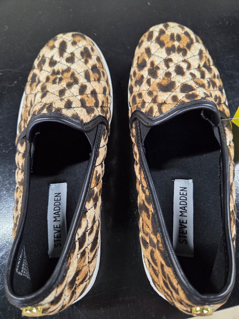 Steve Madden Cheetah Print Slip-On Ladies Shoes sz 6