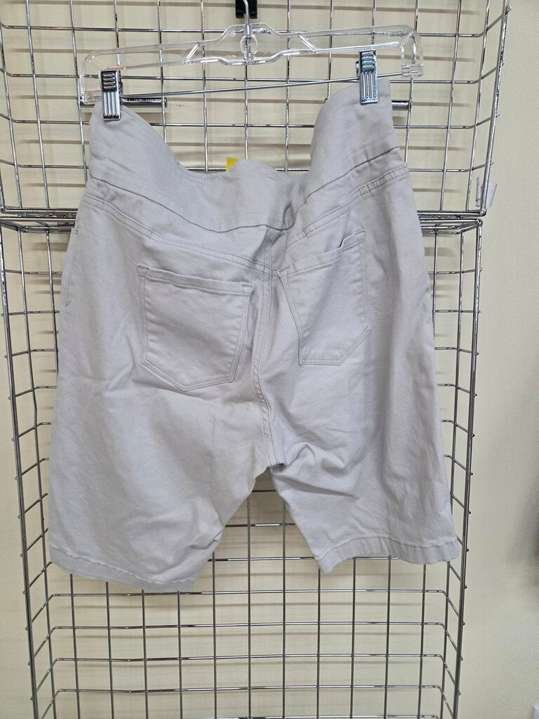 Gloria Vanderbilt Cargo Shorts sz 12