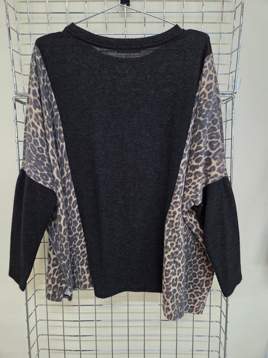 CY Fashion Cheetah Sleeve Long Sleeve