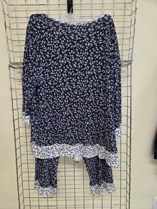 Simply Vera Wang Floral Pajama Set, Long Sleeve, Long Pant sz L
