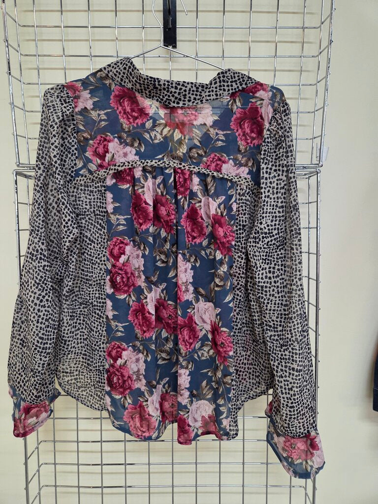 Umgee Button Down Long Sleeve Patterned Floral and Dots sz M