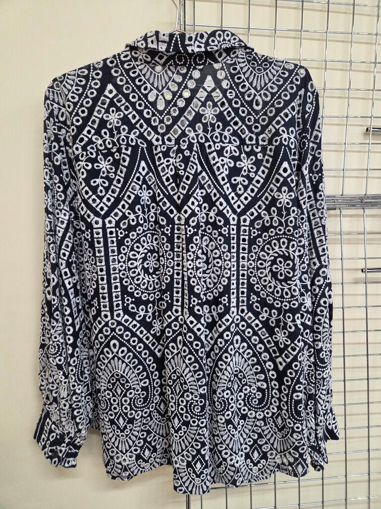 Women's Chico Navy Blue embroidered eyelet button down shirt sz 20
