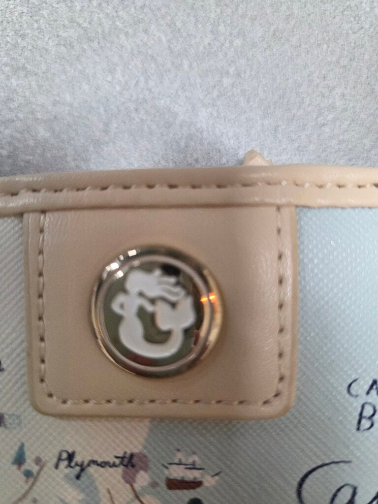 New without Tags Spartina 449 snap wallet