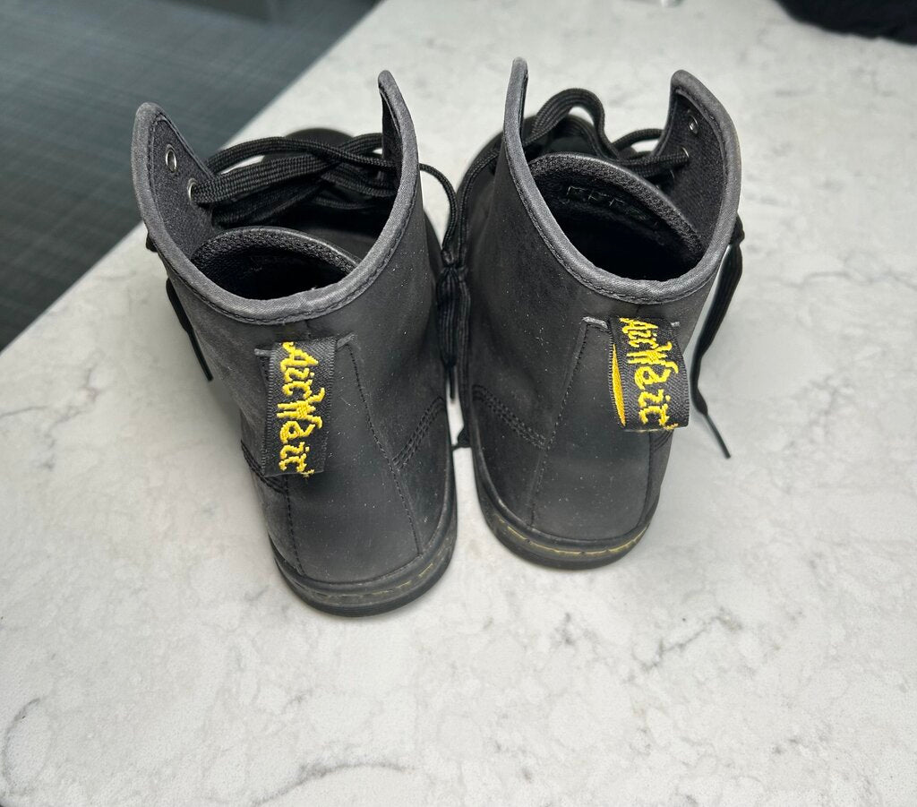 Doc Marten Ladies Boots sz 7