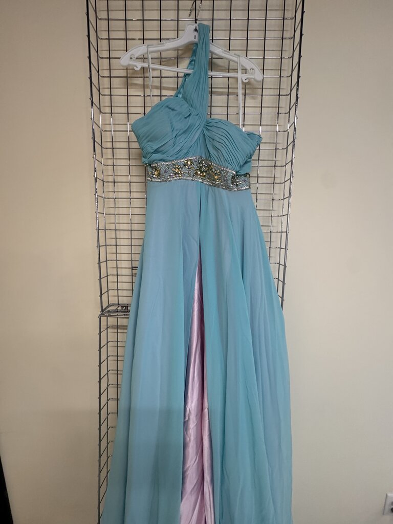 LONG FORMAL GOWN