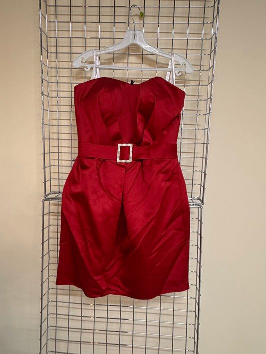 SHORT RED DRESS