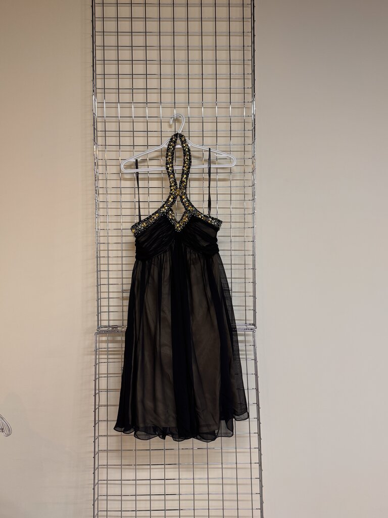 SHORT FORMAL DRESS