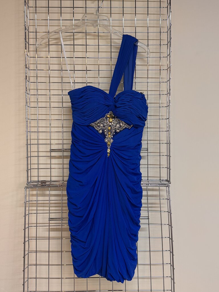 SHORT FORMAL DRESS