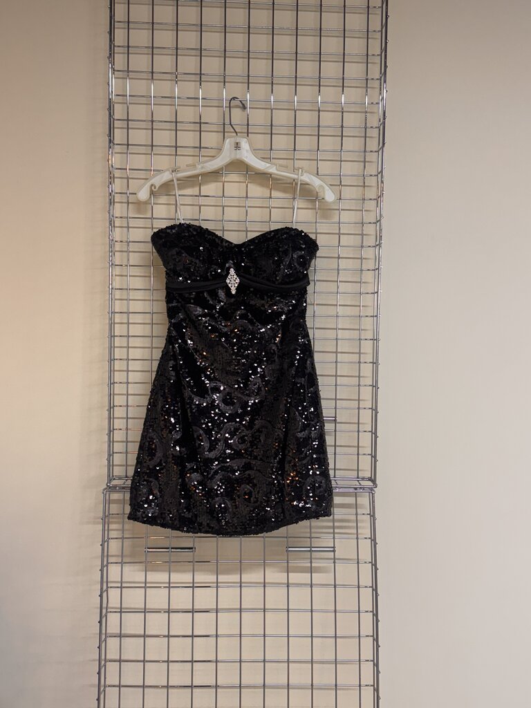 SHORT SEQUIN DRESS