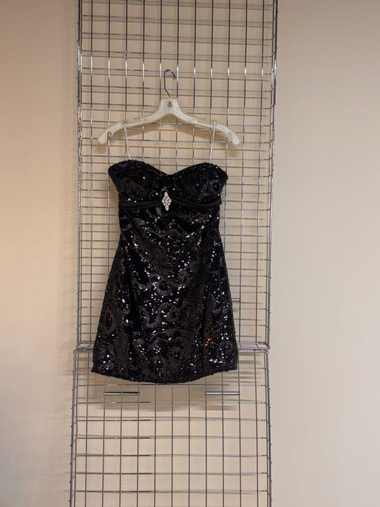 SHORT SEQUIN DRESS