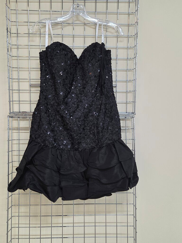 'Excite' Formal Dress sz 12