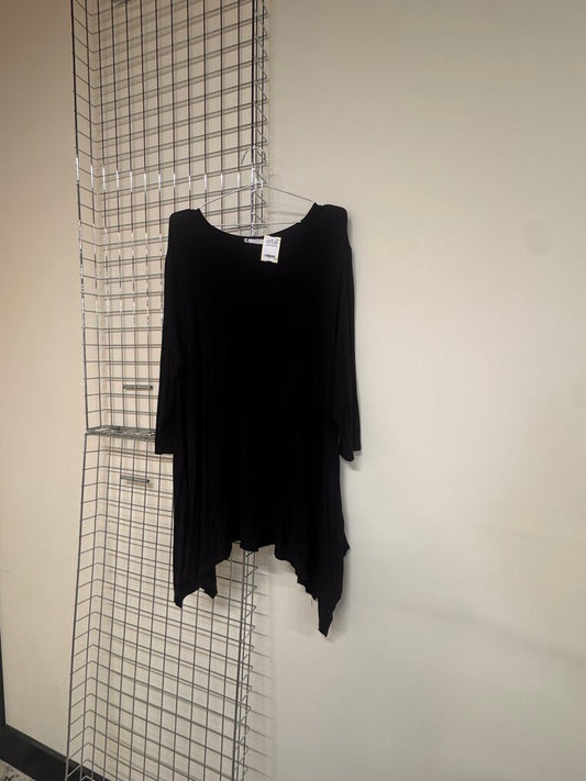 Black tunic top with pockets