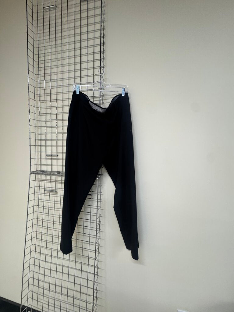 Haggar Straight Fit Black Slacks