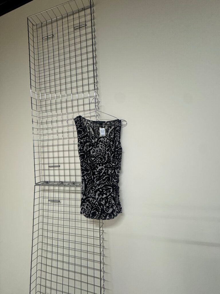 Sleeveless Black & White Dress Shirt