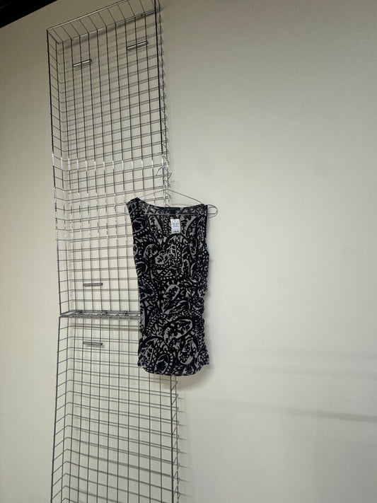 Sleeveless Black & White Dress Shirt