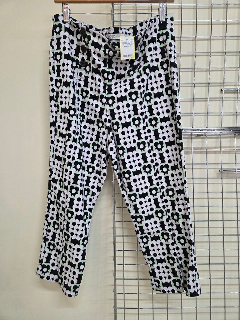 Black & White Flower Capri