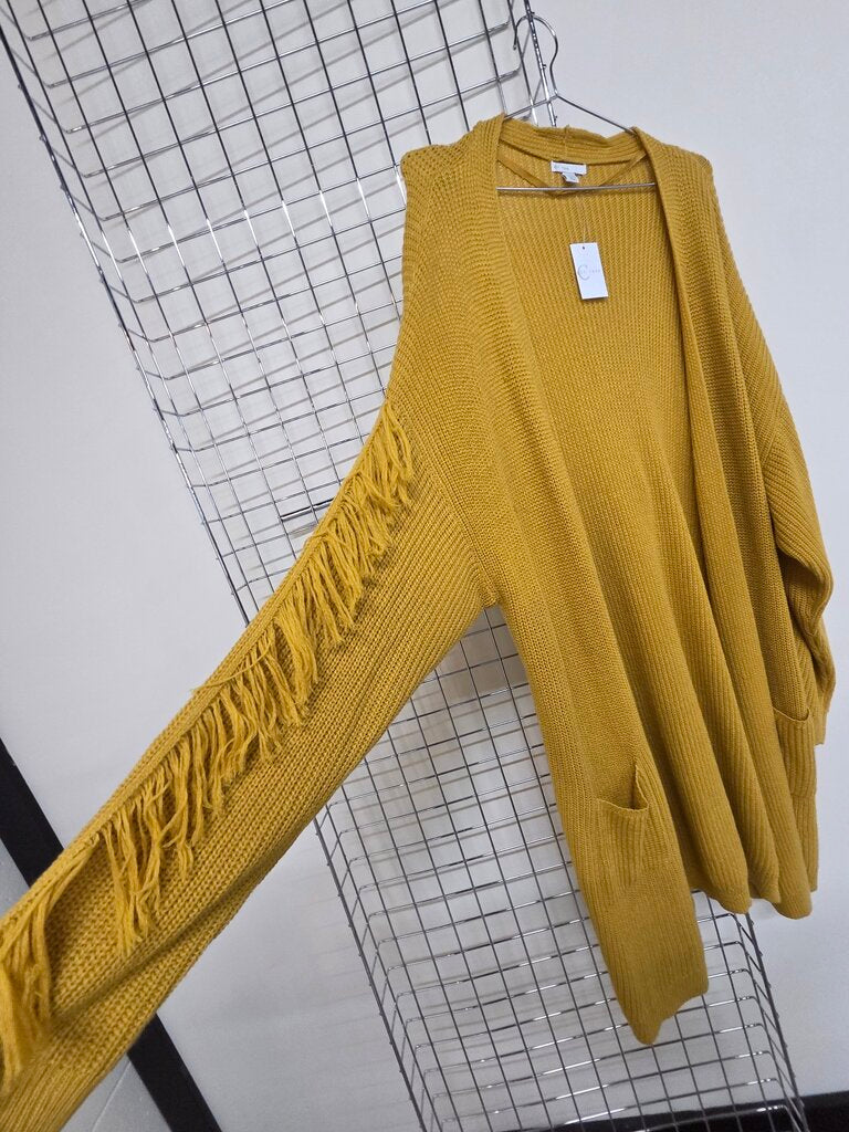 EST 1946 Mustard Yellow Long Fringe Sleeve Sweater sz 22/24