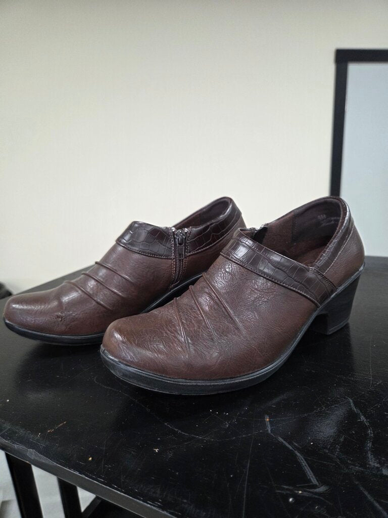 'Easy Street' (Comfort Wave) Brown Slip-on Shoes, w/ side Zipper 8M