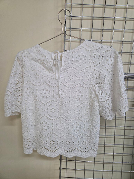 Aaron & Amber Eyelet S/S Top