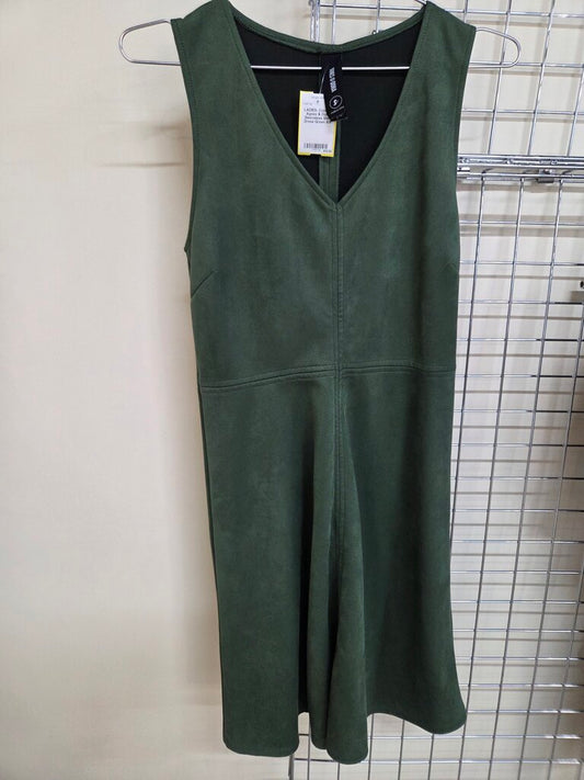 Agnes & Dora Sleeveless Shift Dress