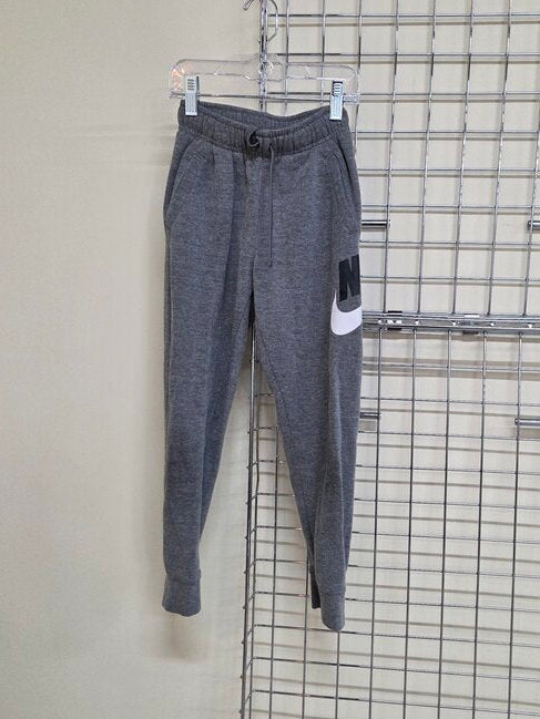 Boy's Nike Grey Sweatpants sz 7