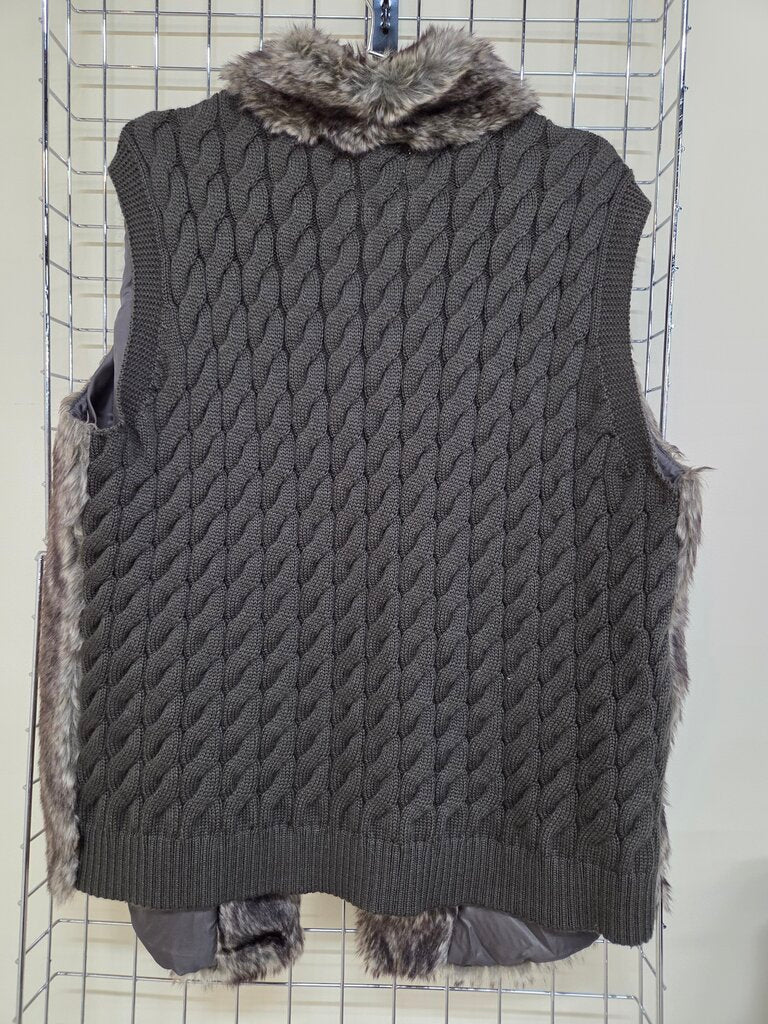 Womens Cato Faux Fur Vest