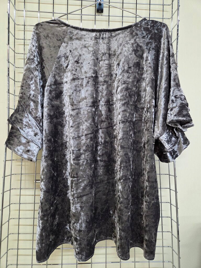 Umgee Grey Velvet Bell Short Sleeve Shirt 2XL
