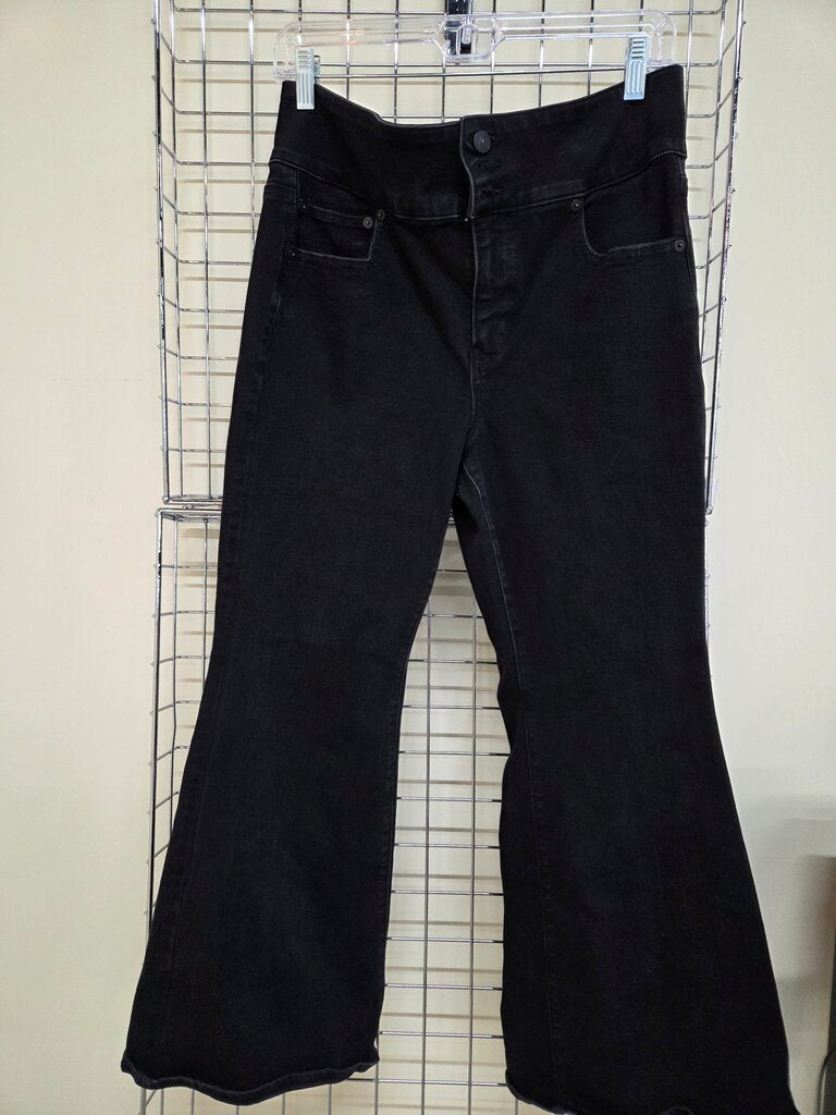 American Eagle Black Super High-Rise Flare Jeans sz 12 XShort