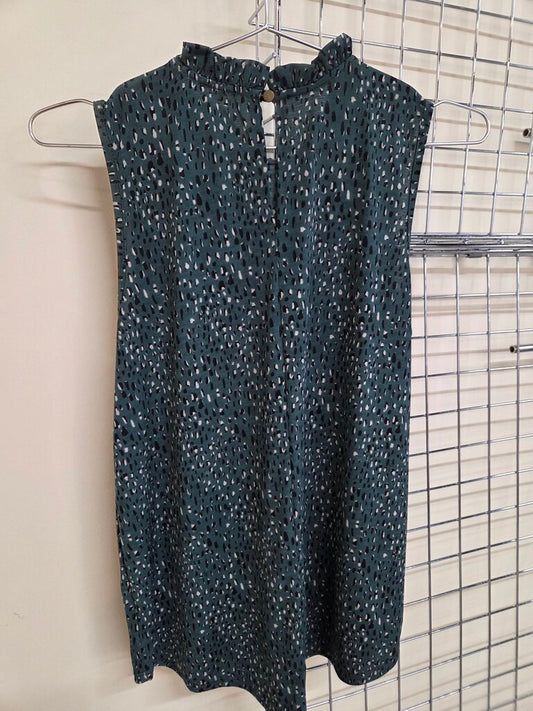 'Olivia Grey' Sleeveless Ruffled top sz S