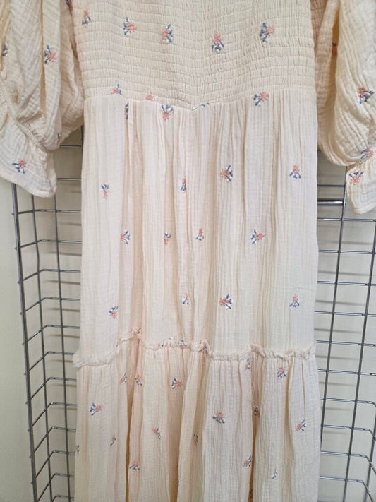 Like New 'Listicle' S/S Puff Sleeve Long Summer Dress with embroidered flowers Sz S