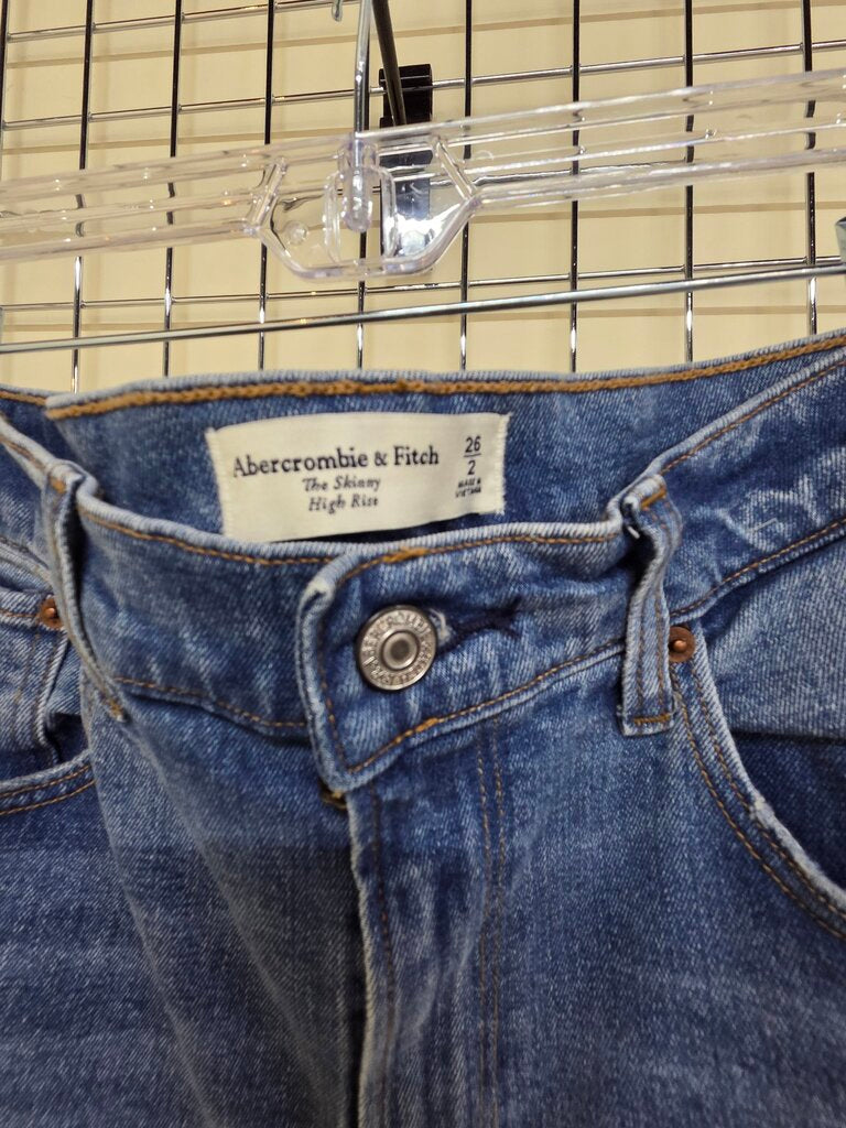 Abercrombie & Fitch Straight Leg Jeans sz 2
