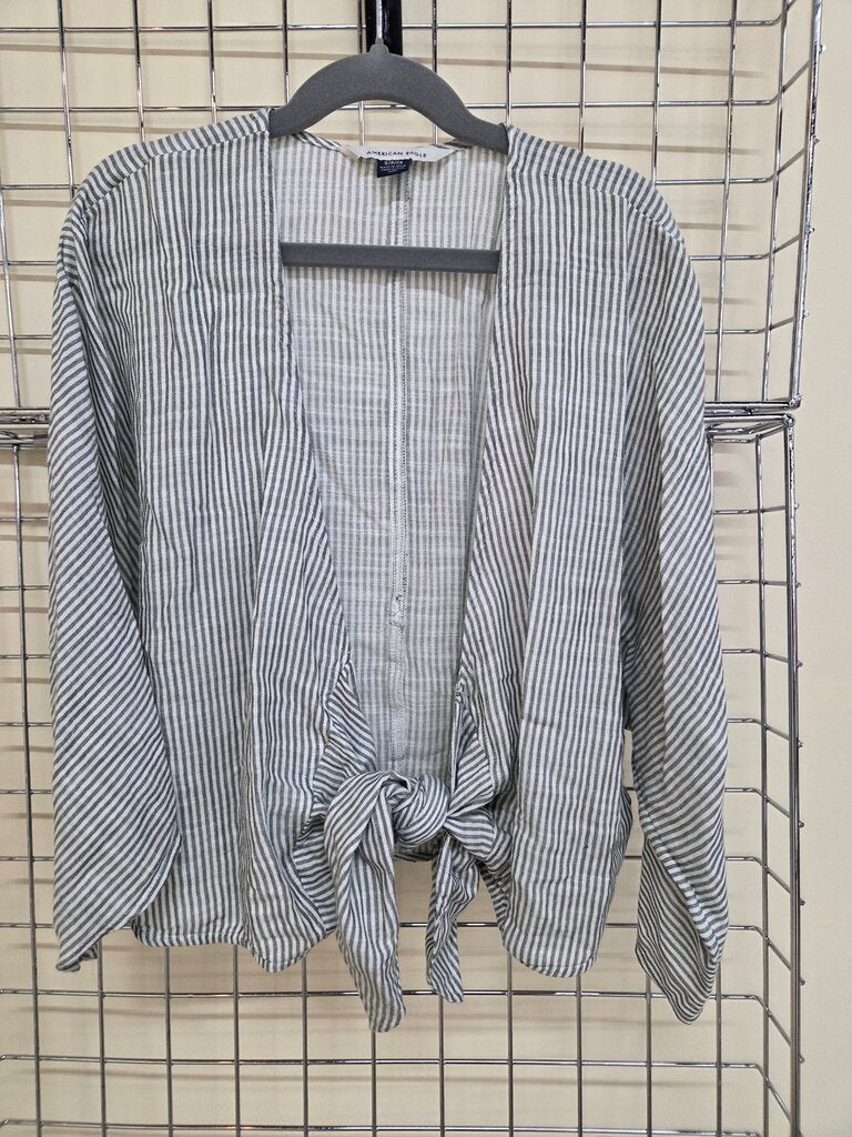 American Eagle 3/4 Sleeve Tie Front Cotton Shirt