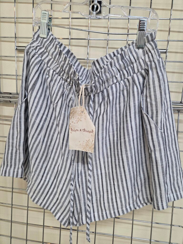 Hem & Thread Shorts sz S