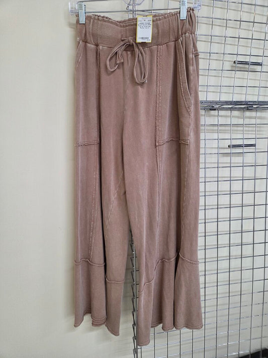 'Easel' Stretch Wide Leg w/ large Leg Ruffle Sz S