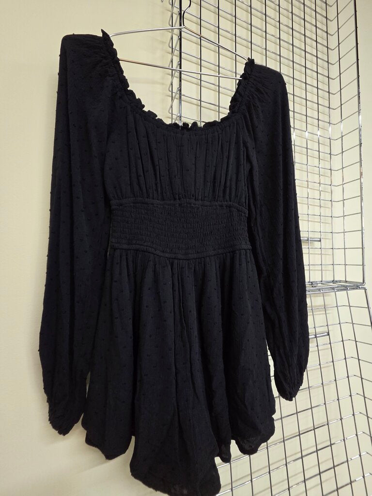 Womens Hollister long sleeve smocked clip-dot Romper