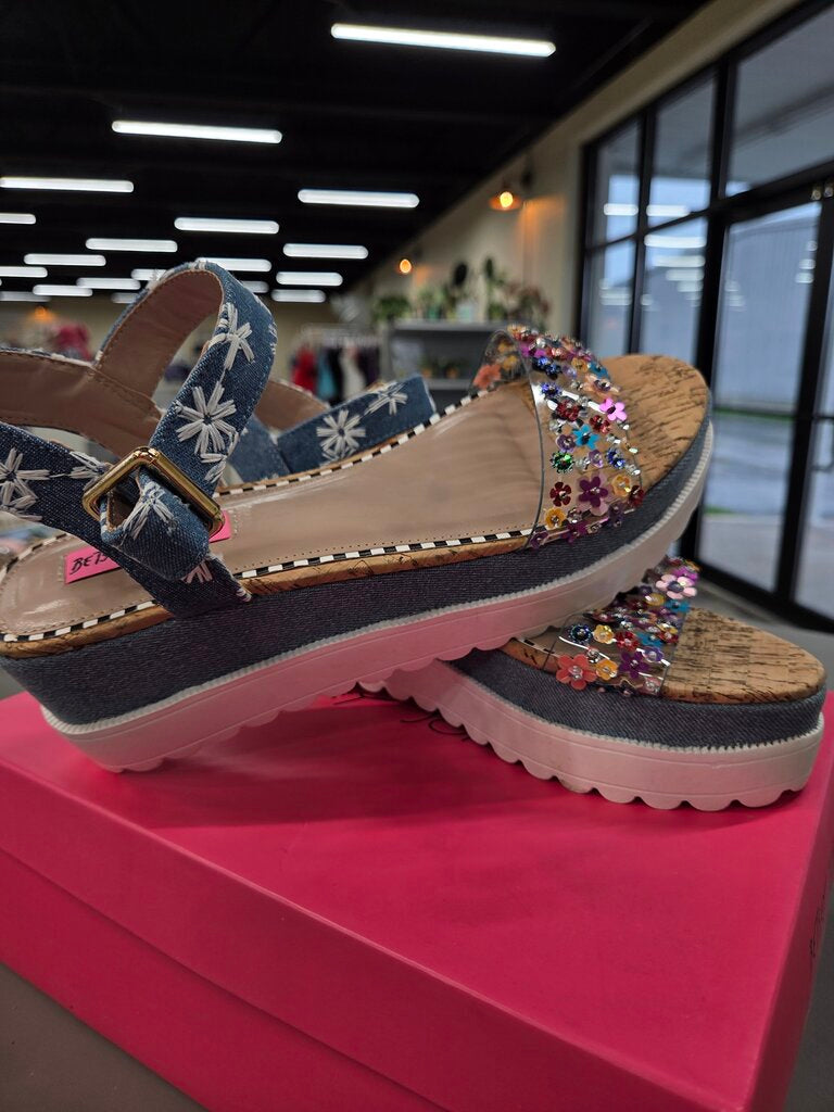 Women's Betsey Johnson "Faegan" Wedge Sandals sz 8.5
