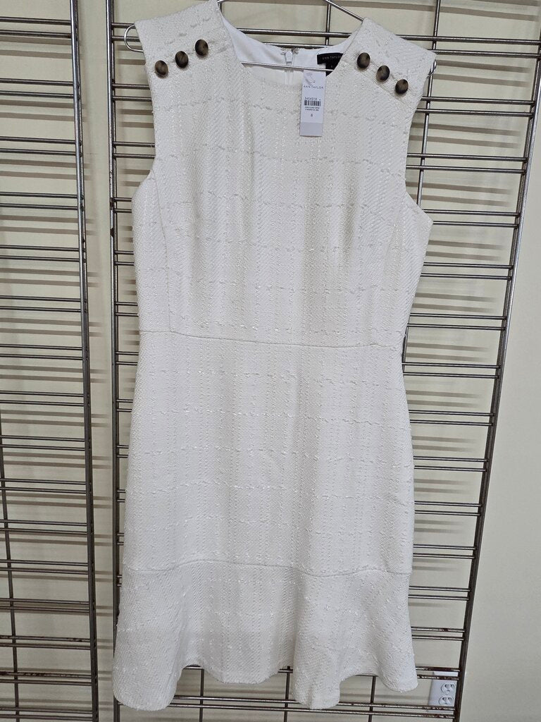 NWT-Ann Taylor Sleeveless Textured Shift Dress w/ Tortoise-shell Buttons
