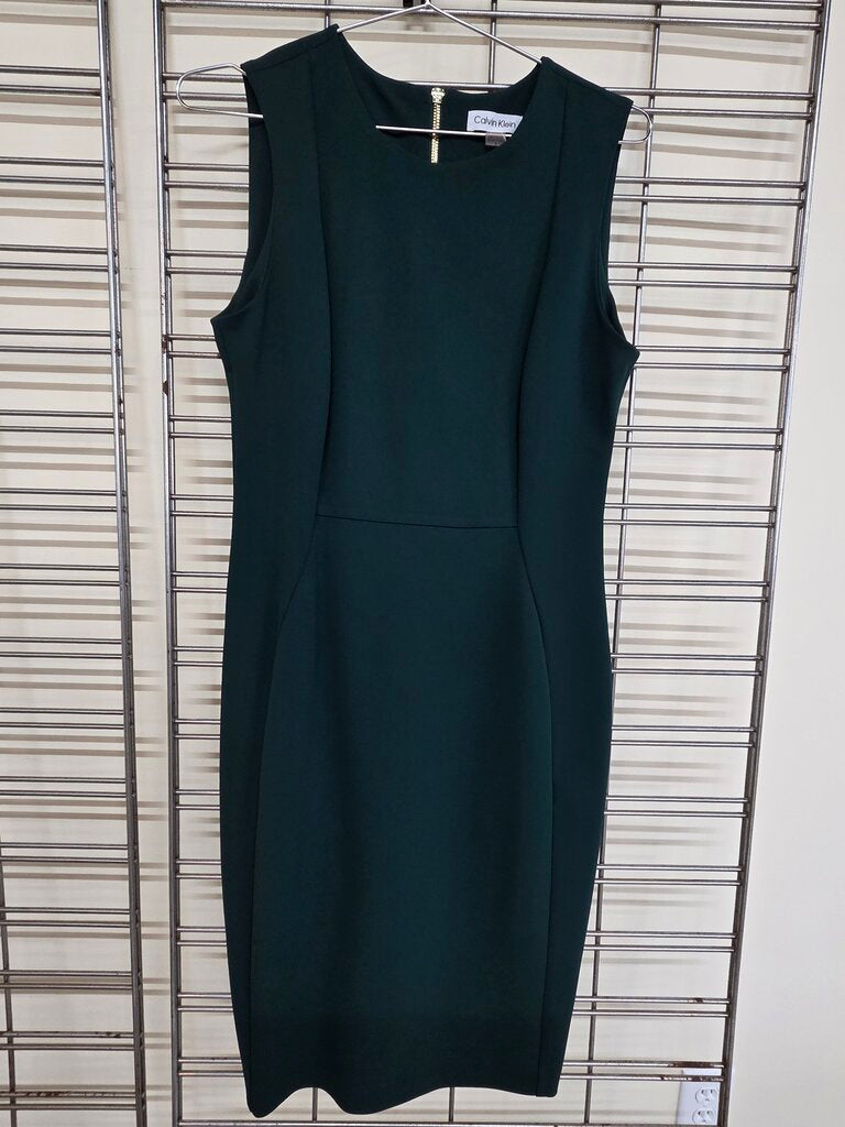 Calvin Klein Sleeveless Hunter Green Sheath Dress w/Gold Zippered Closure.