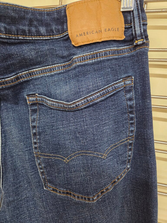 Mens American Eagle Relaxed Straight Jeans 32x36