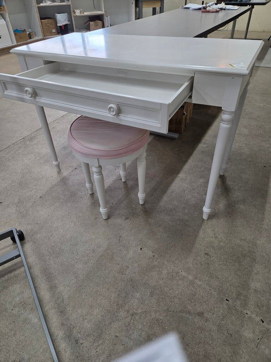 White Traditional Vanity Desk With Pink and White Stool