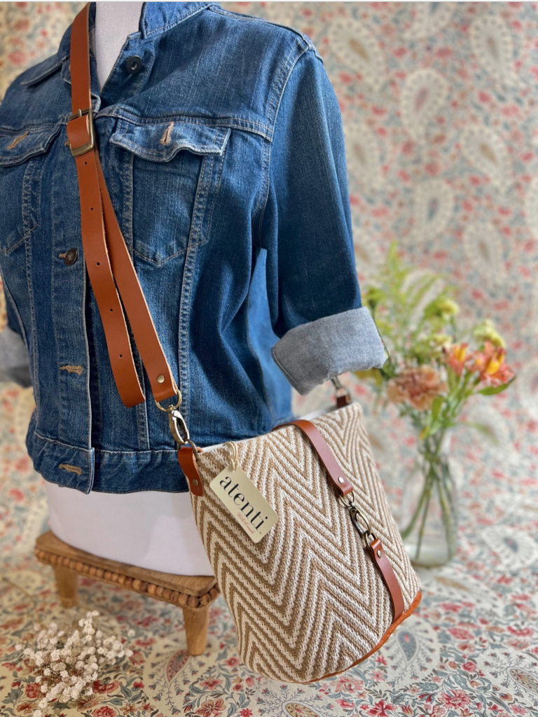 Atenti Cinder shoulder bag